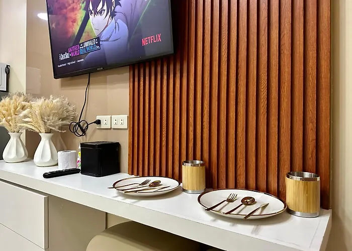 Breeze Residences Pasay Aparthotel *