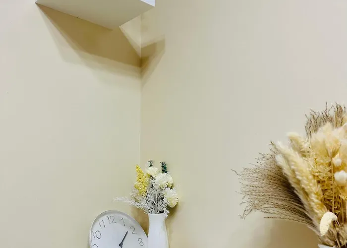 Breeze Residences Pasay Aparthotel