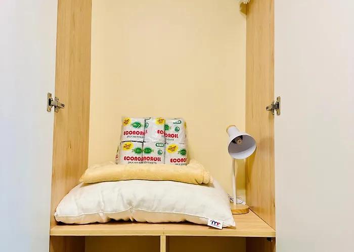 Aparthotel Breeze Residences Pasay