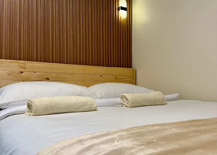 Breeze Residences Pasay Aparthotel
