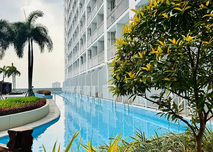 Breeze Residences Pasay Aparthotel